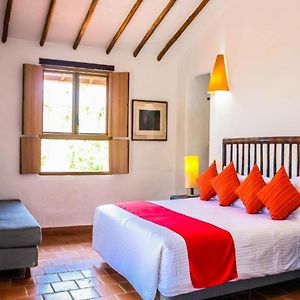 Premium Queen Room